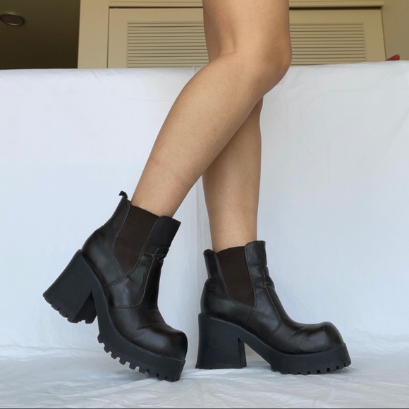 chunky vintage platform boots 2000s brown 8.5 Classified - Picture 2 of 6